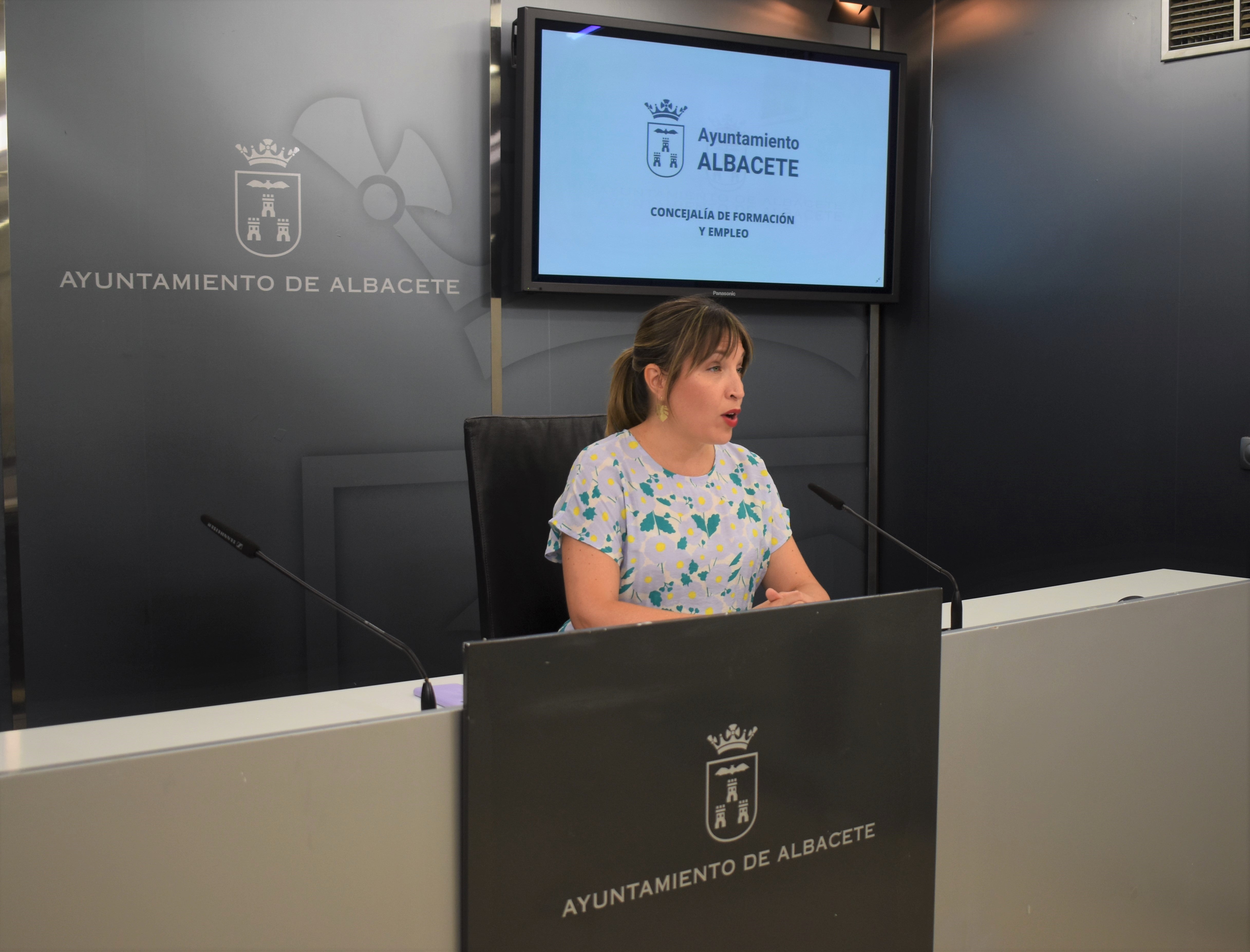 Abierto el plazo de solicitud de hasta 67 becas para jóvenes con titulación Abierto el plazo de solicitud de hasta 67 becas para jóvenes con titulación