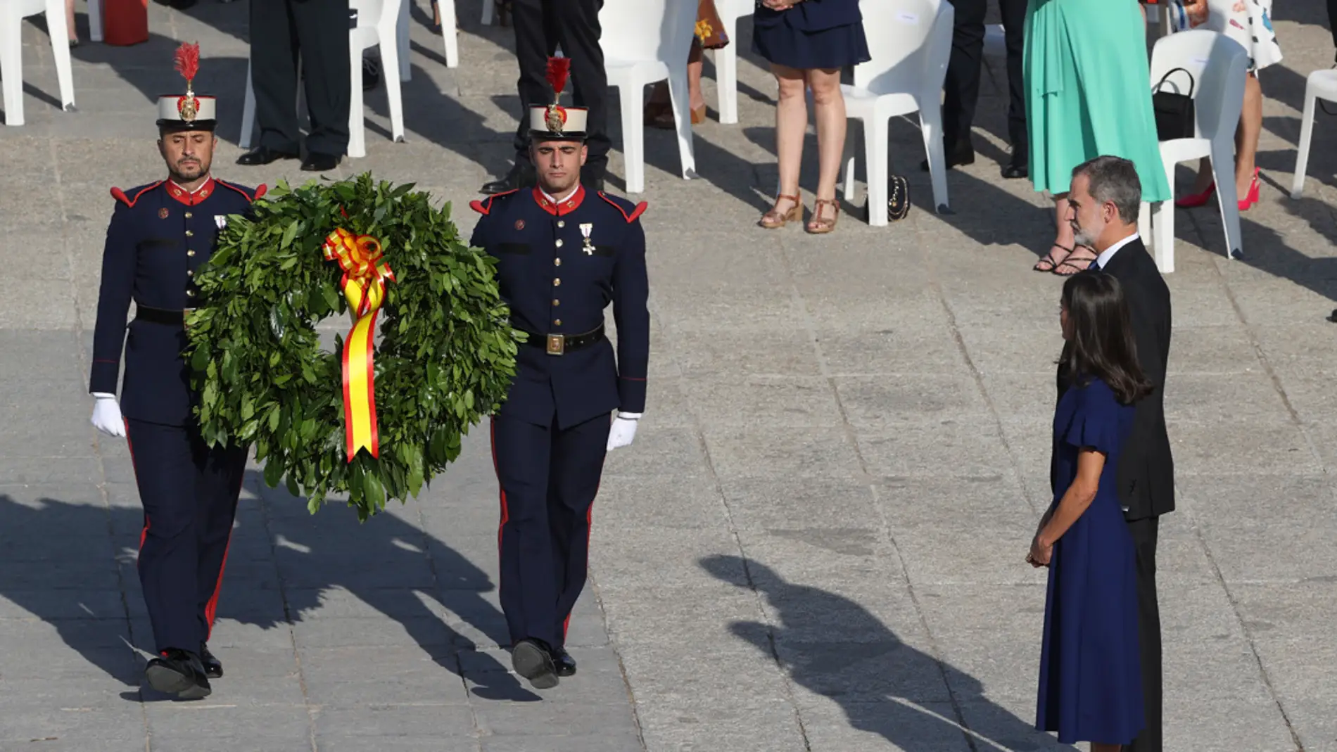 Felipe VI rinde homenaje a las víctimas del covid-19: "Jamás se borrará la impronta de los que ya no están con nosotros"