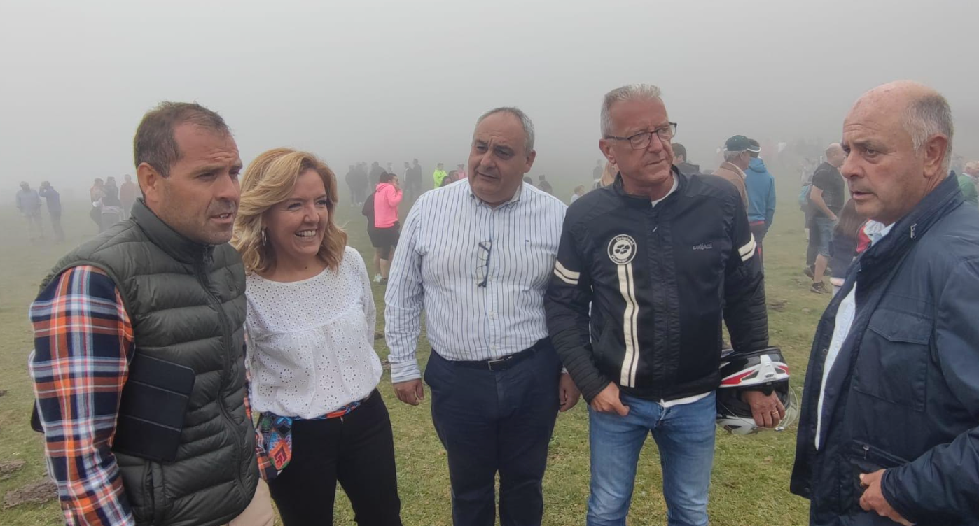 Teresa Mallada: “Necesitamos un cambio de Gobierno en Asturias y en España para que nuestros ganaderos estén protegidos” Teresa Mallada: “Necesitamos un cambio de Gobierno en Asturias y en España para que nuestros ganaderos estén protegidos”