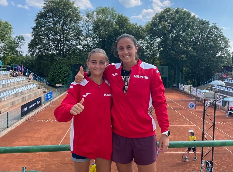 Charo Esquiva semifinalista del Campeonato de Europa Infantil de tenis Charo Esquiva semifinalista del Campeonato de Europa Infantil de tenis
