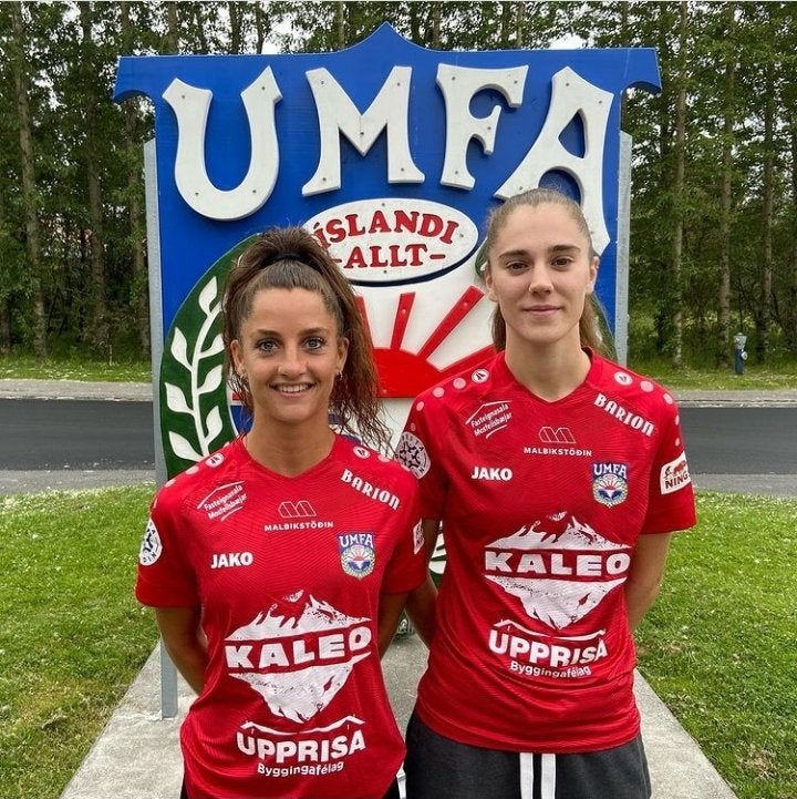 Sara Roca y Vero Parreño se marchan al Afturelding Womens de Islandia Sara Roca y Vero Parreño se marchan al Afturelding Womens de Islandia