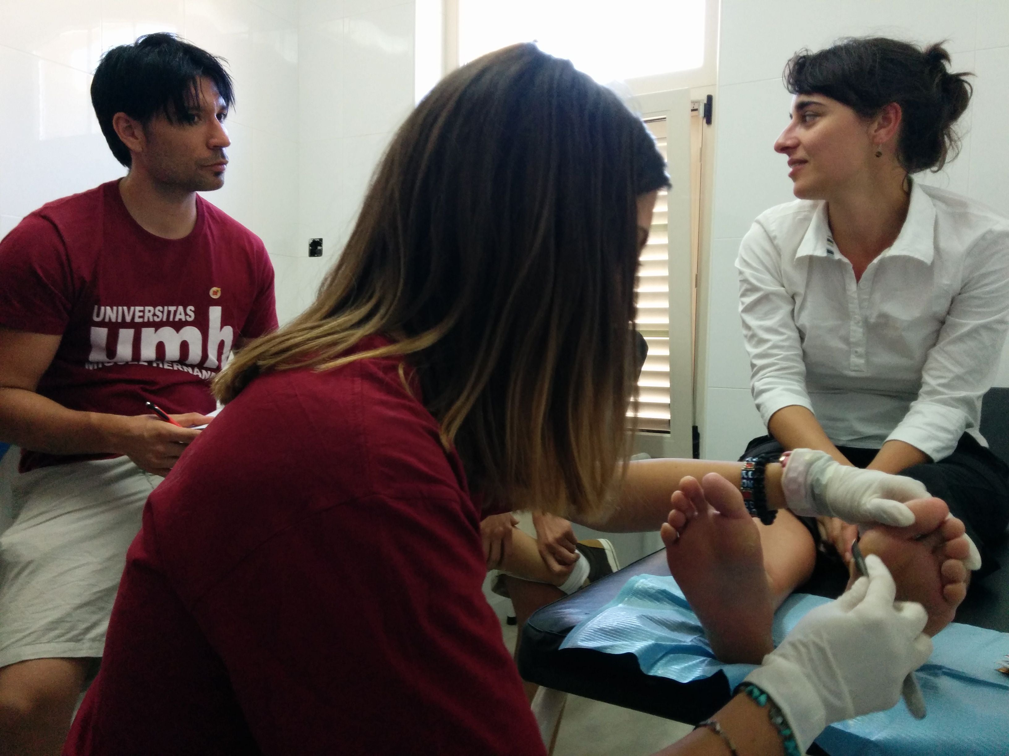 Alumnos de Fisioterapia, Podología y Terapia Ocupacional de la UMH vuelven al Camino de Santiago Alumnos de Fisioterapia, Podología y Terapia Ocupacional de la UMH vuelven al Camino de Santiago