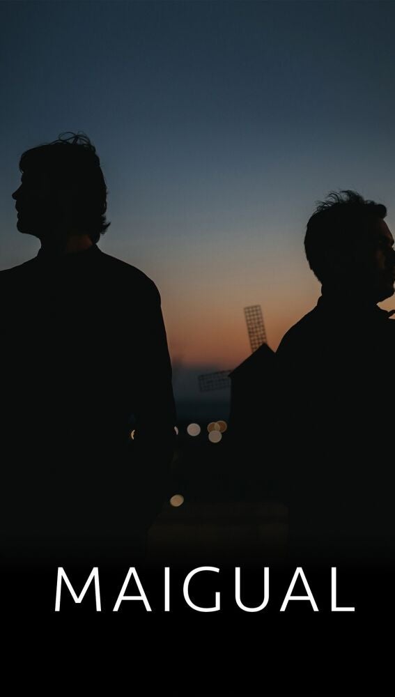 Su foto de perfil actual está retratada con los molinos de fondo