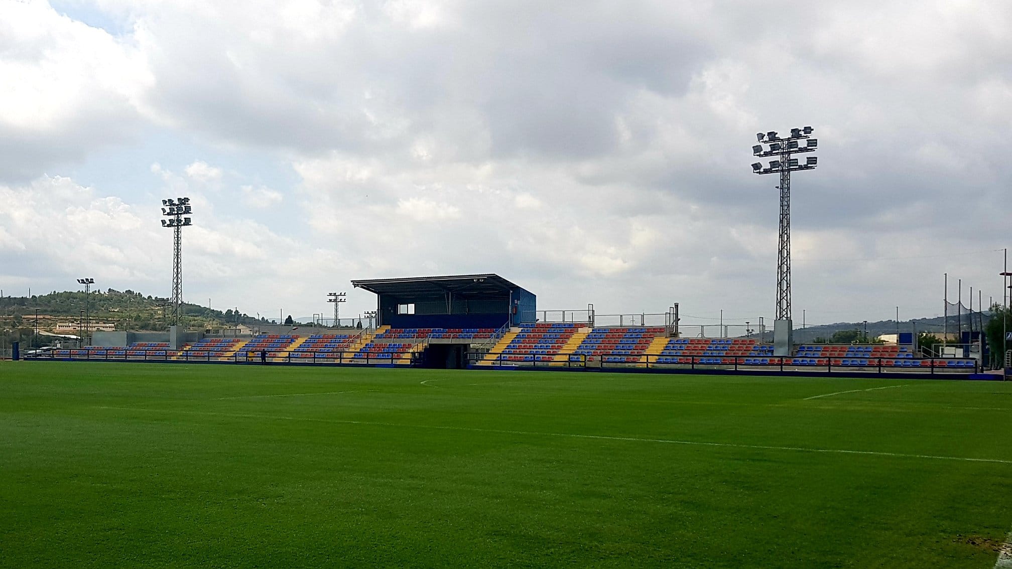 El Levante pone 400 entradas para su afición para su próximo amistoso El Levante pone 400 entradas para su afición para su próximo amistoso