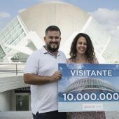 Un valenciano, visitante 10 millones del Hemisfèric