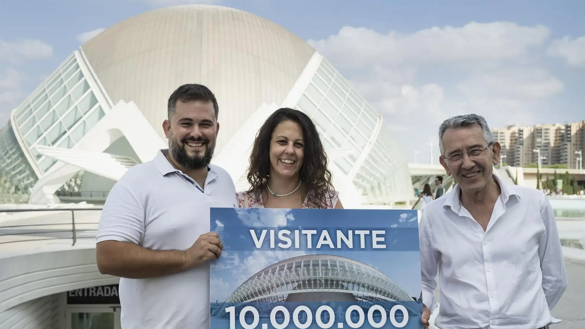 Un valenciano, visitante 10 millones del Hemisfèric