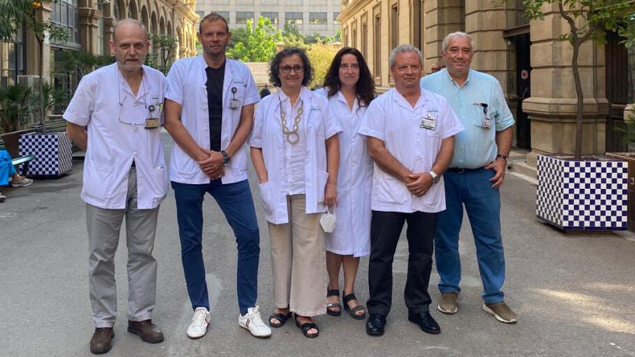 Fotograf&iacute;a del equipo investigador, con Josep Mallolas segundo por la derecha