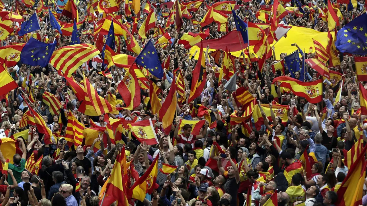 Imagen de archivo de la manifestación del 8-O de 2017 en Barcelona contra la independencia de Cataluña