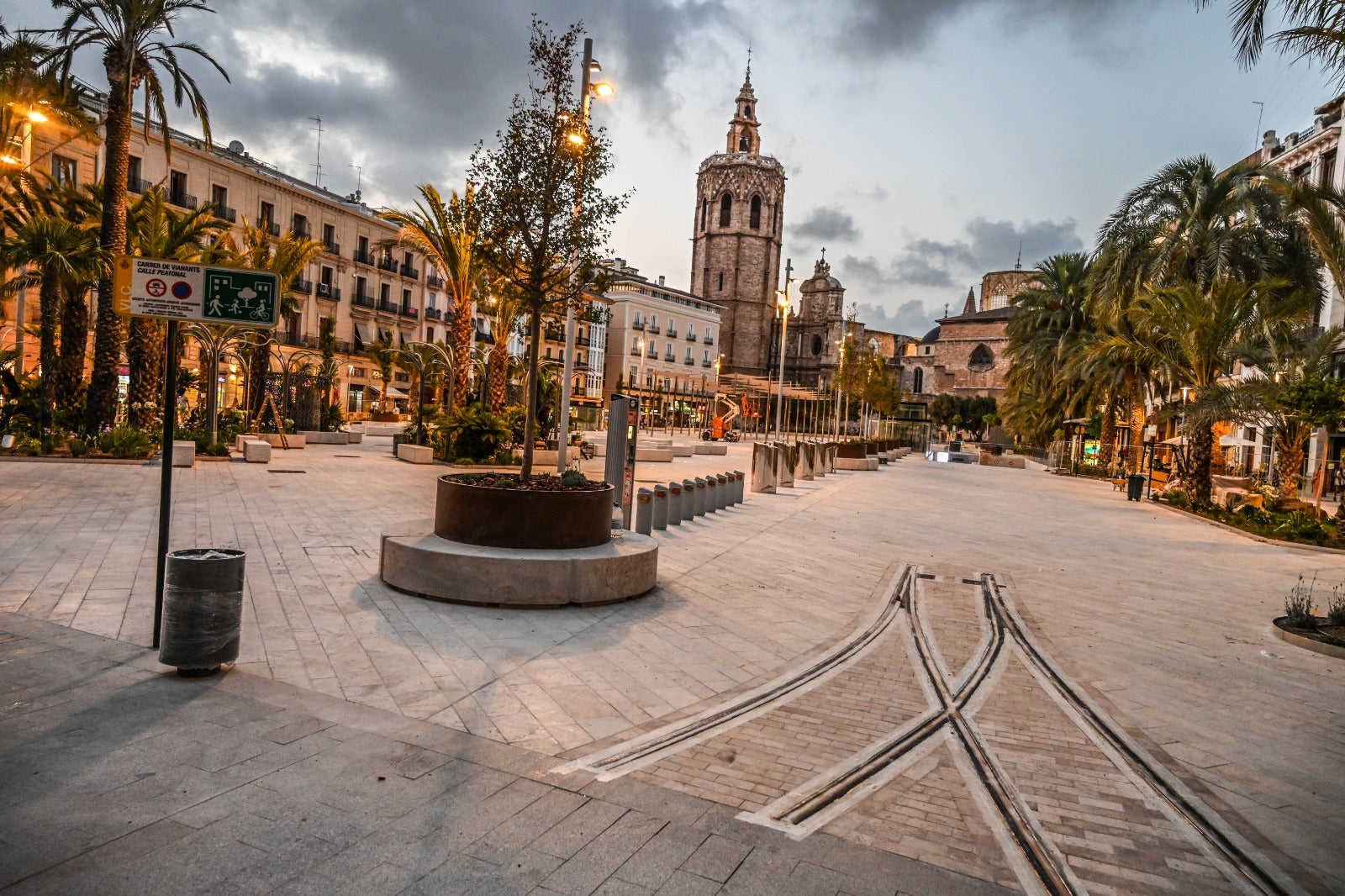 Los guías oficiales de Alicante y Valencia enseñarán la ciudad en favor de las asociaciones de alzhéimer Los guías oficiales de Alicante y Valencia enseñarán la ciudad en favor de las asociaciones de alzhéimer