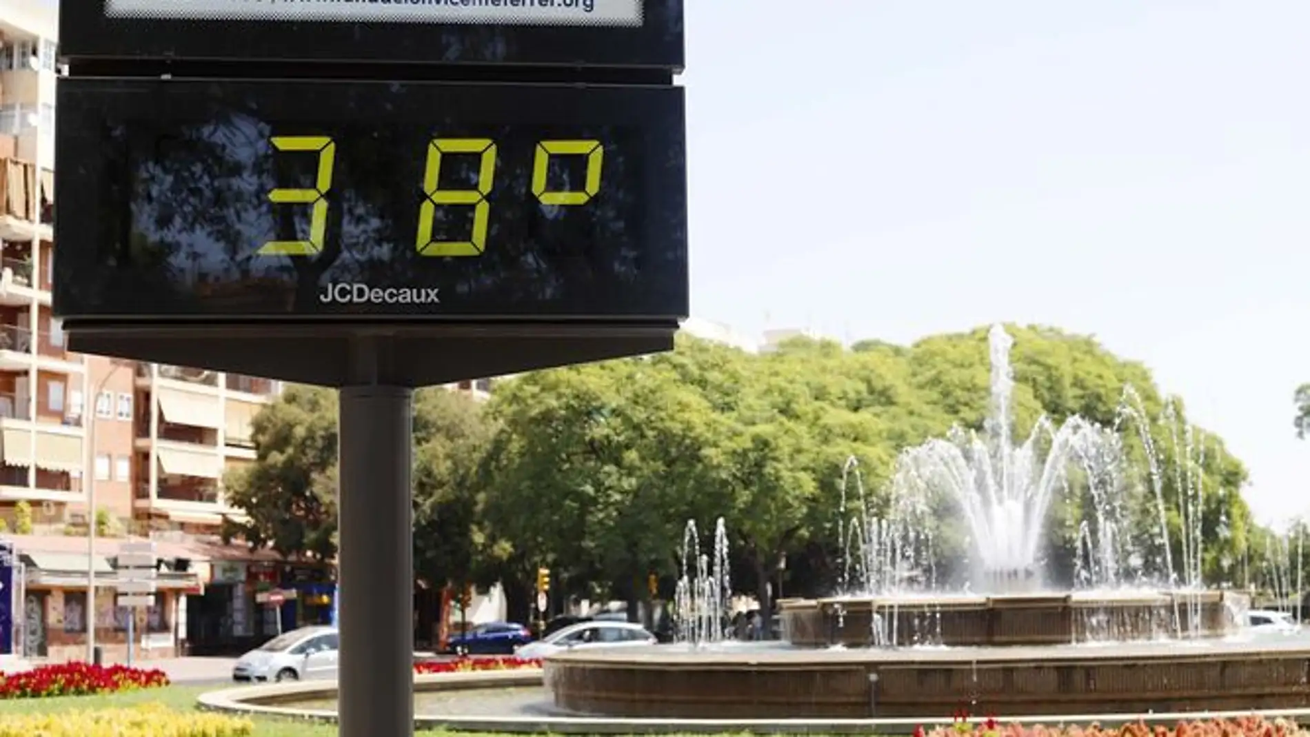 Los avisos por calor vuelven este viernes a tres comarcas de Extremadura por temperaturas máximas de 38 grados
