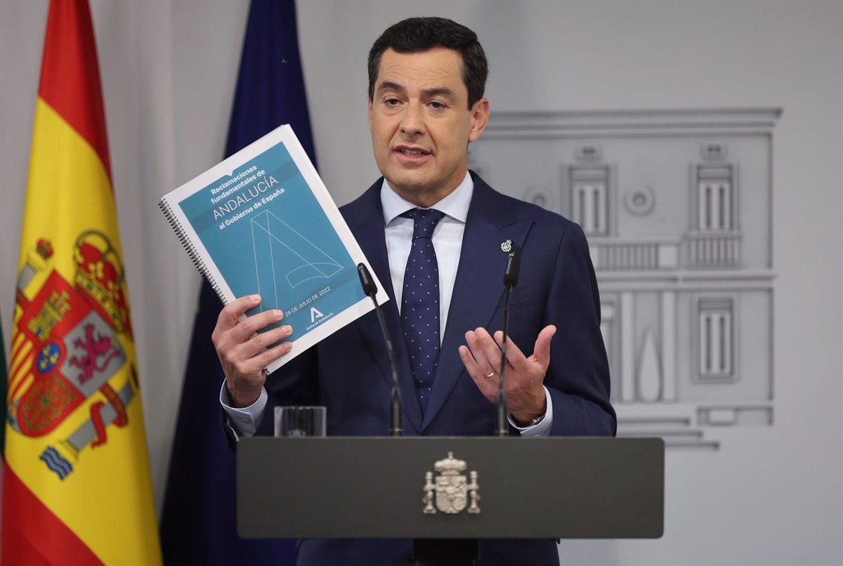 Moreno condena "de manera firme" la violencia y pide al PSOE "coherencia" con la amnistía Moreno condena "de manera firme" la violencia y pide al PSOE "coherencia" con la amnistía