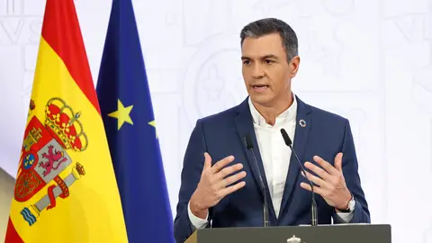 Pedro Sánchez anuncia la aprobación de medidas urgentes de ahorro energético Pedro Sánchez anuncia la aprobación de medidas urgentes de ahorro energético