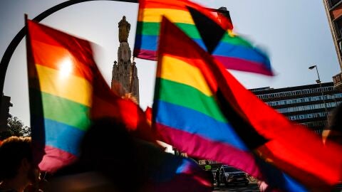 Imagen de archivo de una concentraci&oacute;n en Bilbao contra la transfobia, en el D&iacute;a Internacional del Orgullo LGTBI. 
