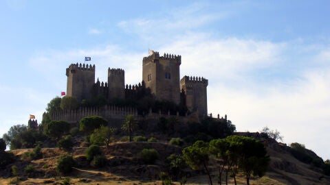 Castillo de Almod&oacute;var