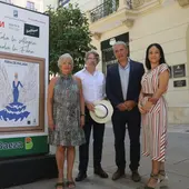Presentada la muestra de Onda Cero que recorre los 40 últimos carteles de Feria Presentada la muestra de Onda Cero que recorre los 40 últimos carteles de Feria