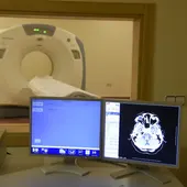 El Gobierno regional aprobará una inversión cercana al millón de euros para la adecuación del área de Medicina Nuclear del Hospital Universitario de Toledo El Gobierno regional aprobará una inversión cercana al millón de euros para la adecuación del área de Medicina Nuclear del Hospital Universitario de Toledo