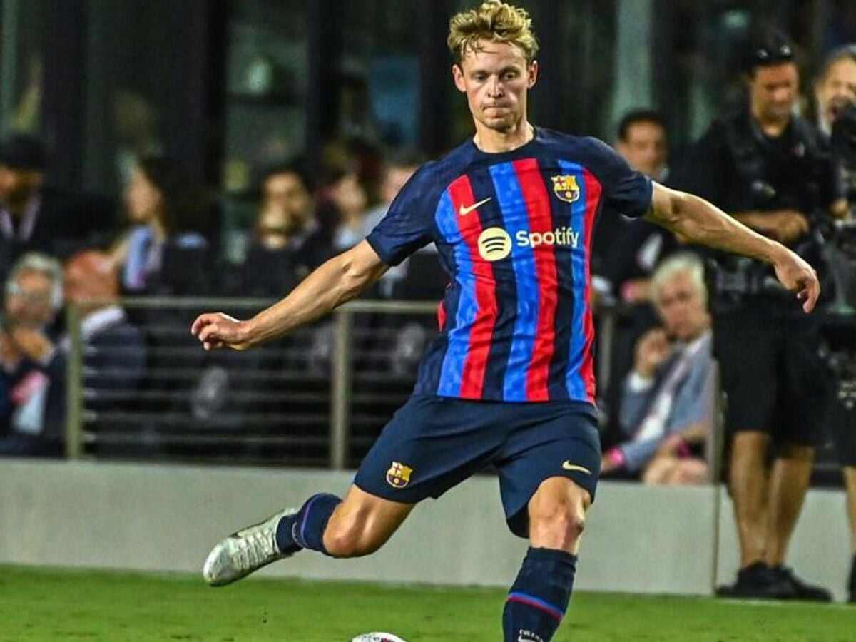 Xavi deja en el aire la continuidad de Frenkie de Jong y el United