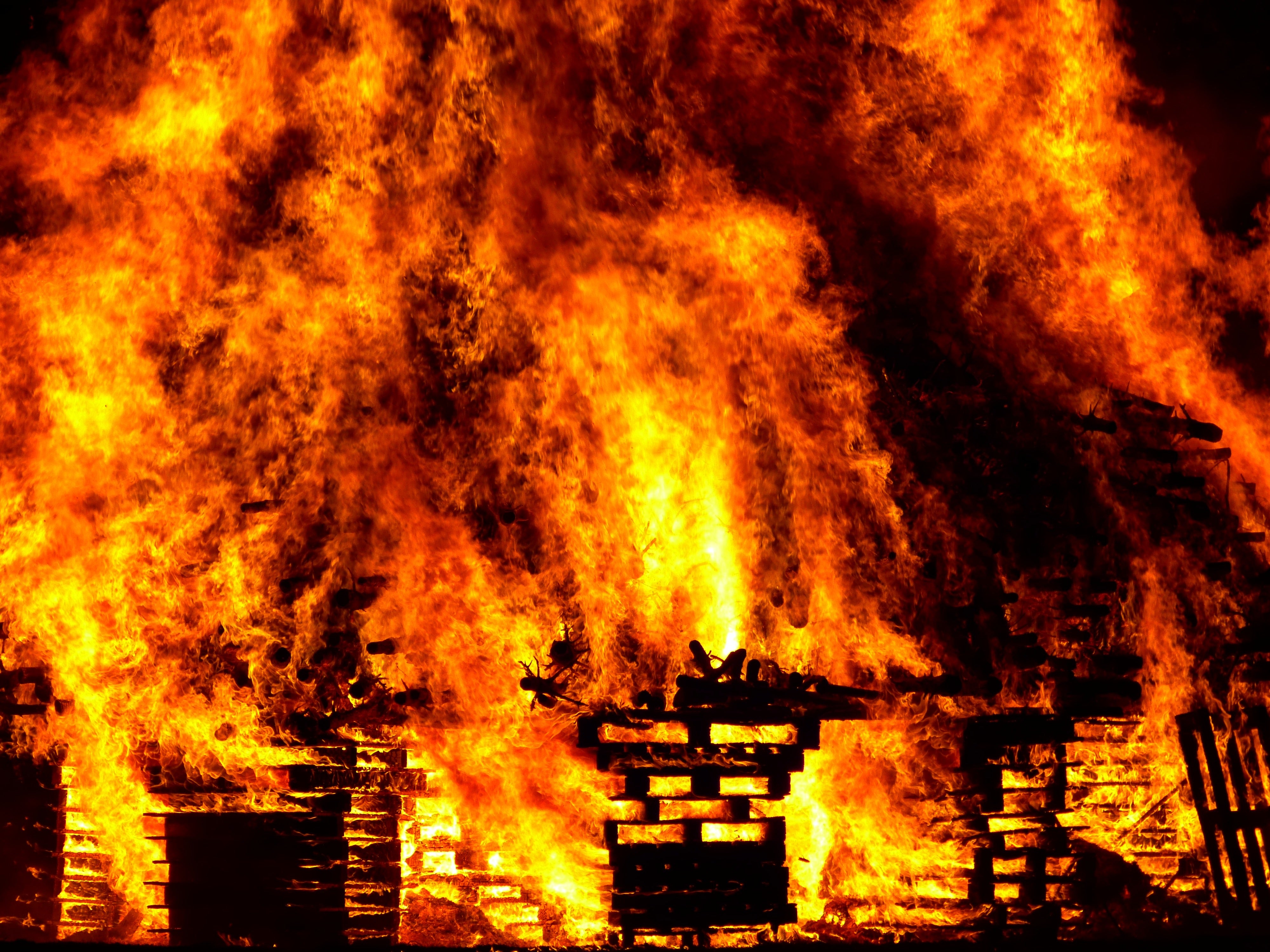 Cómo combatir un incendio en casa: este es el protocolo de actuación Cómo combatir un incendio en casa: este es el protocolo de actuación