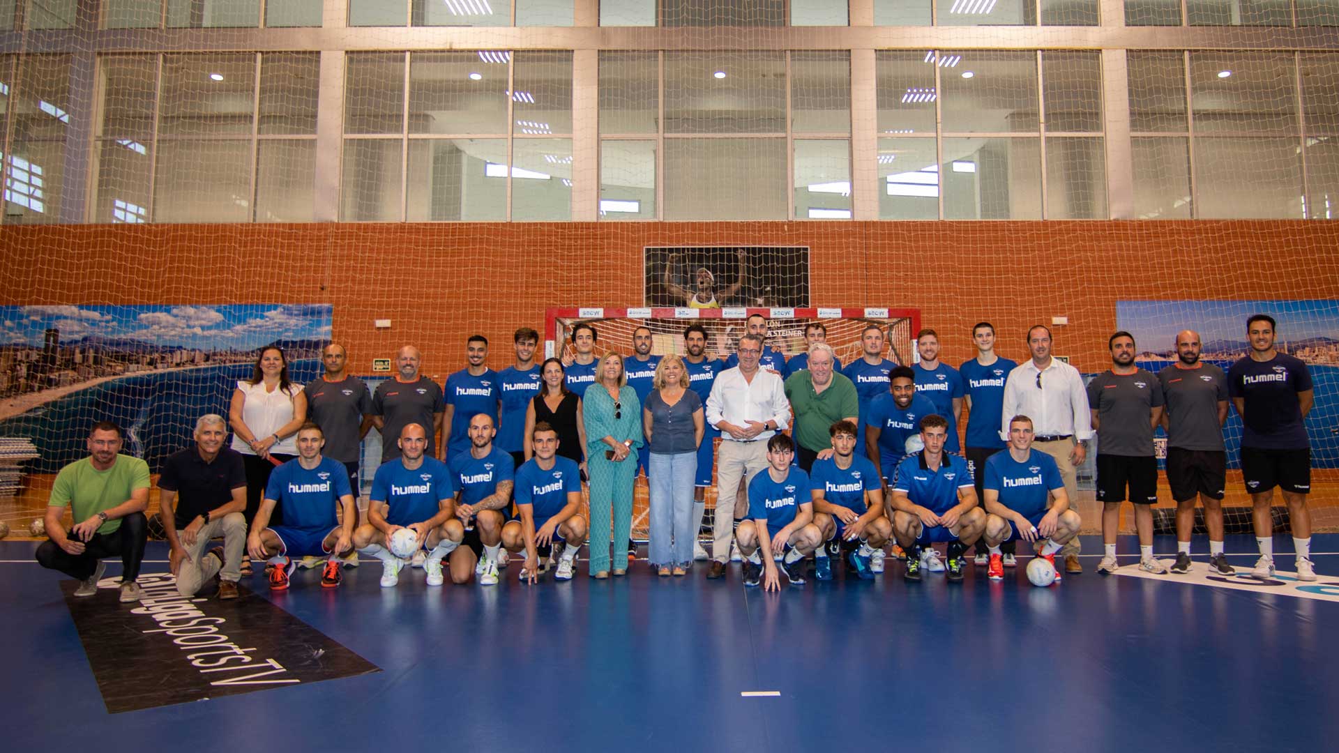 Primer entrenamiento del nuevo Balonmano Benidorm: el TM Benidorm Primer entrenamiento del nuevo Balonmano Benidorm: el TM Benidorm