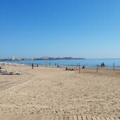 La playa del Postiguet de Alicante no necesita, por ahora, se regenerada