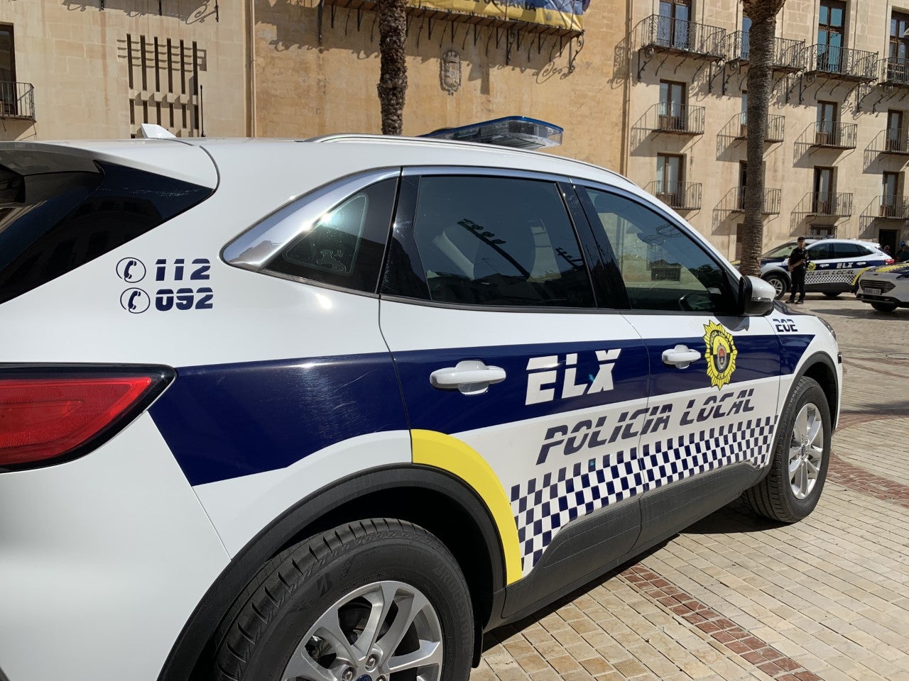La Policía Local de Elche detiene a un hombre por propinar dos puñetazos en la cabeza a su pareja La Policía Local de Elche detiene a un hombre por propinar dos puñetazos en la cabeza a su pareja