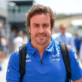 Fernando Alonso ficha por Aston Martin para la próxima temporada Fernando Alonso ficha por Aston Martin para la próxima temporada