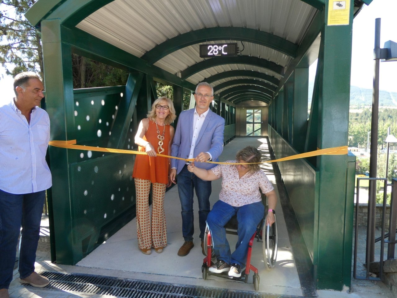 Jaca ya cuenta con el nuevo elevador Jaca ya cuenta con el nuevo elevador