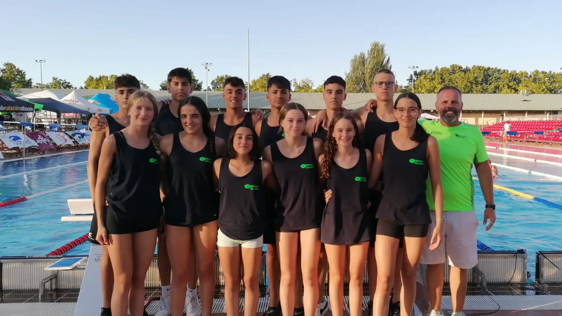 El equipo infantil de natación del Club Tenis Elche suma siete medallas en el Nacional de verano
