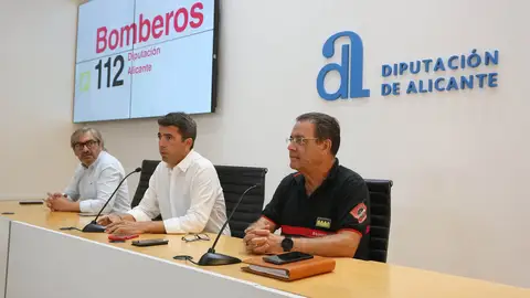 La Diputación activa el mayor operativo de bomberos de su historia ante el aumento de alertas por altas temperaturas