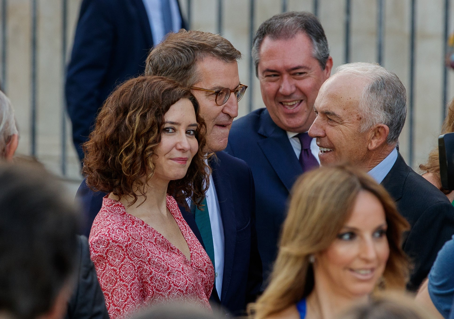 Alberto Núñez Feijóo no recurrirá el plan energético del Gobierno, pero avala que Ayuso lo haga Alberto Núñez Feijóo no recurrirá el plan energético del Gobierno, pero avala que Ayuso lo haga