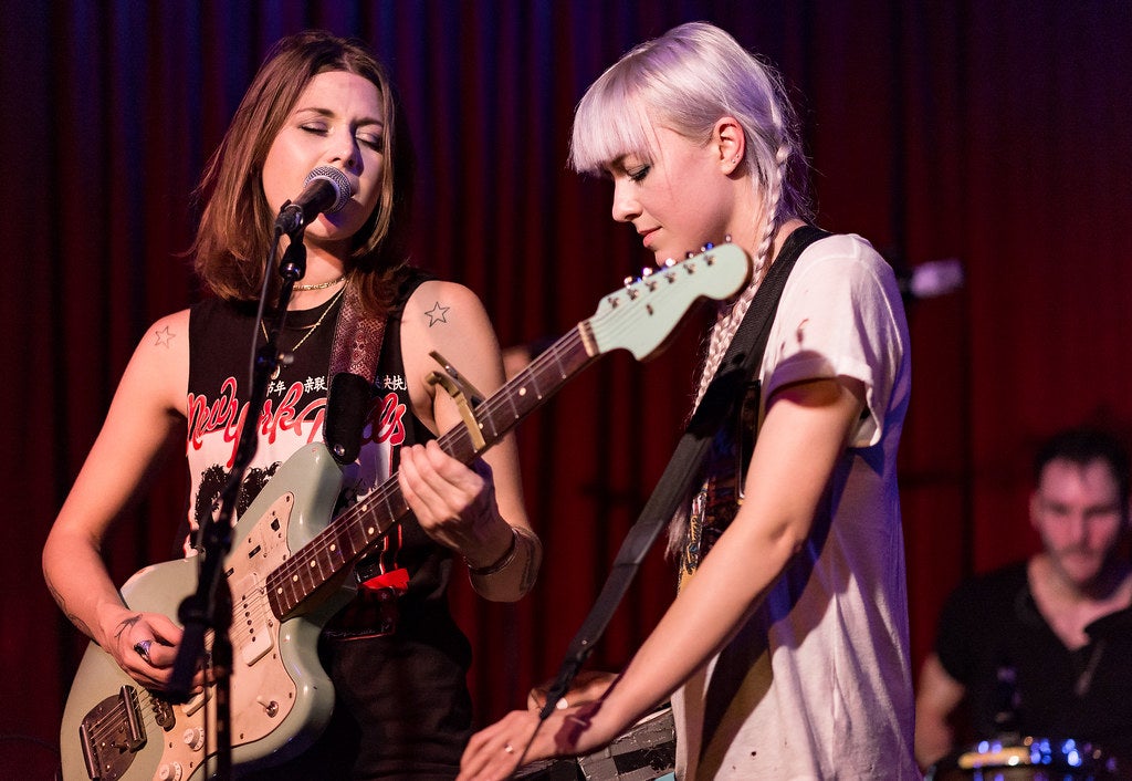Bandas de hermanas en el mundo del rock and roll Bandas de hermanas en el mundo del rock and roll