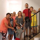 Dos familias de Onda han estrenado el parque de viviendas sociales