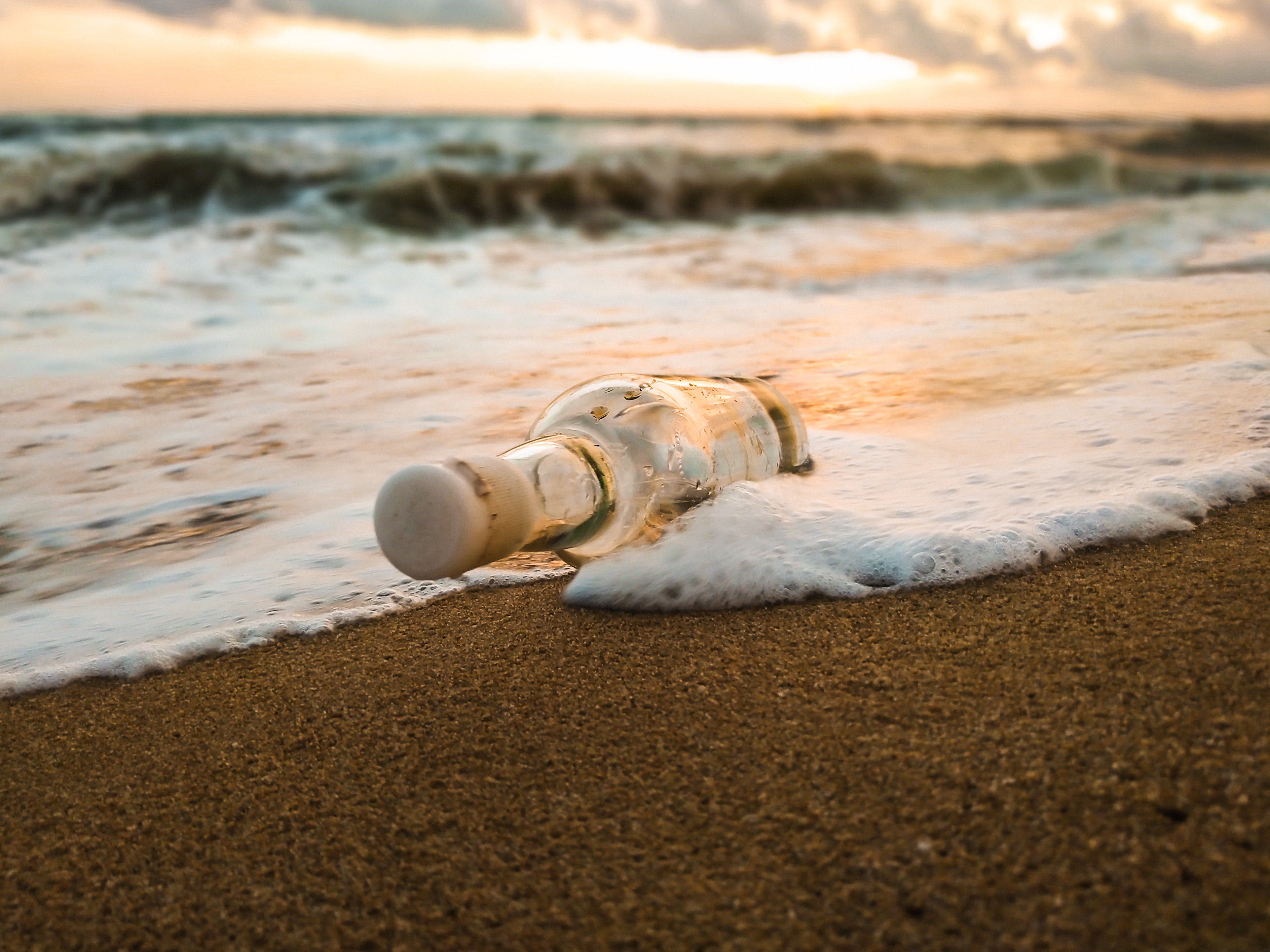 Cuidado con beber agua de mar: por qué es peligroso Cuidado con beber agua de mar: por qué es peligroso