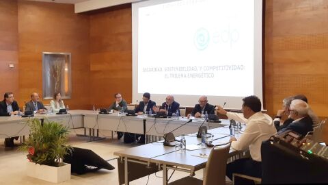 Apertura del curso "Seguridad, sostenibilidad y econom&iacute;a: el trilema energ&eacute;tico", en los Cursos de La Granda 2022.