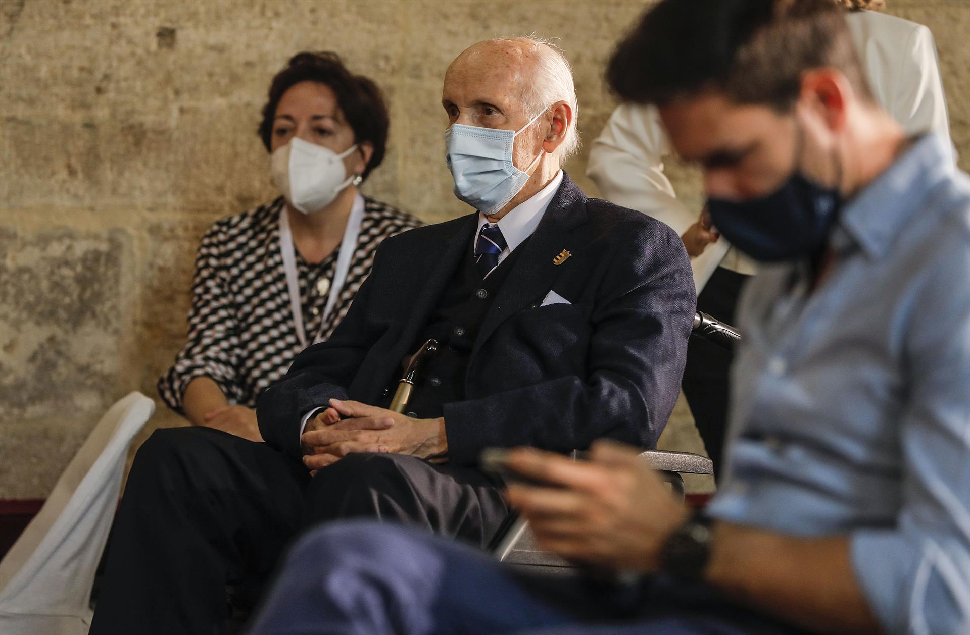 Fallece el científico valenciano Santiago Grisolía Fallece el científico valenciano Santiago Grisolía