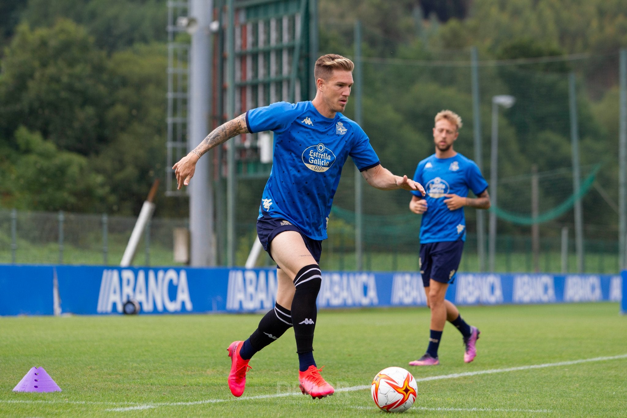Goleada a la Ponferradina y goleada de felicidad de Raúl García Carnero en su vuelta al Deportivo Goleada a la Ponferradina y goleada de felicidad de Raúl García Carnero en su vuelta al Deportivo