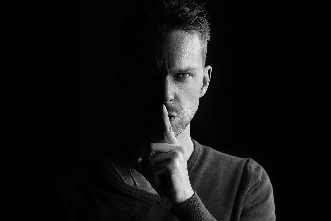 La señal silenciosa que delata a alguien emocionalmente inteligente La señal silenciosa que delata a alguien emocionalmente inteligente