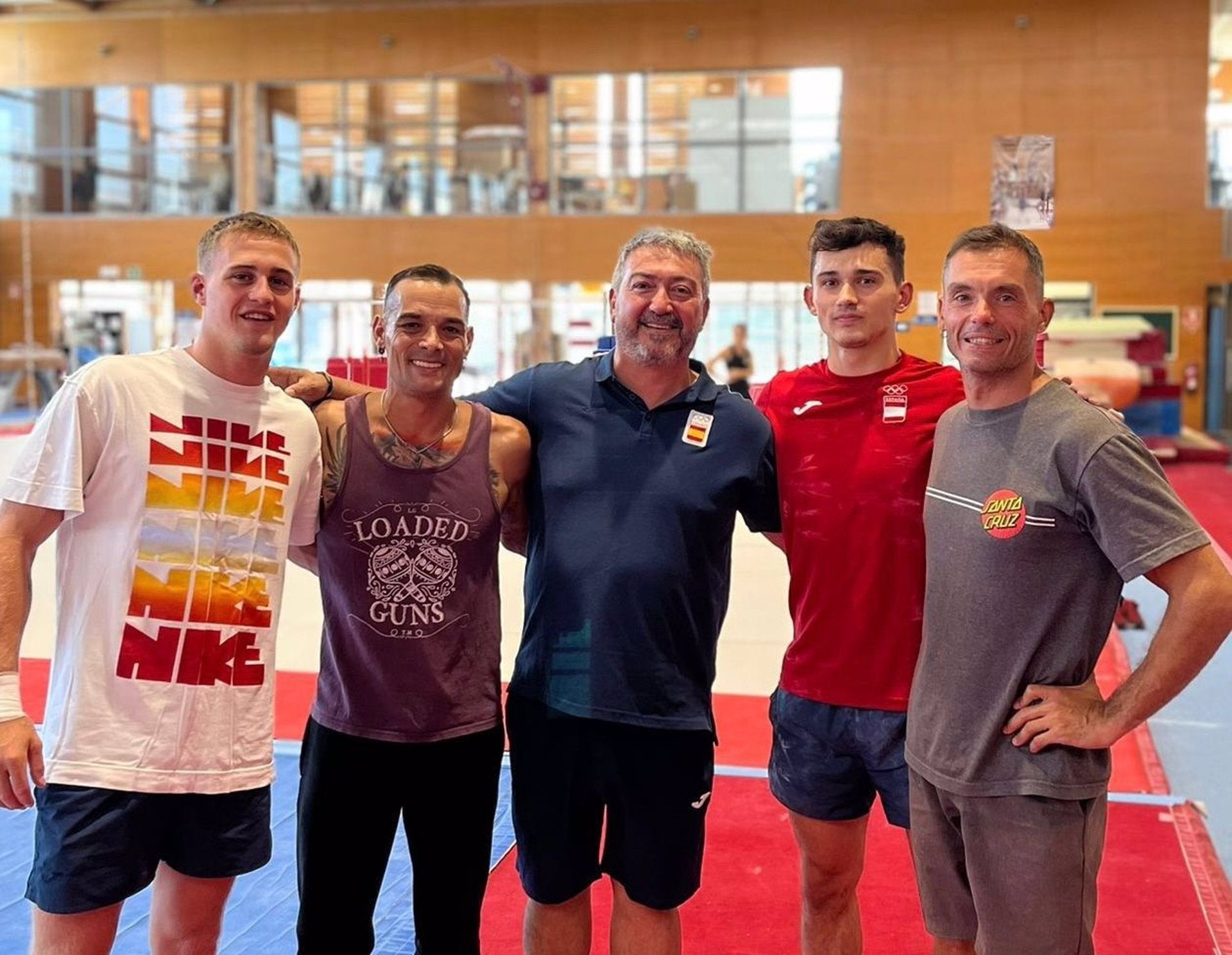 Gervasio Deferr y Víctor Cano visitan a gimnastas del club Xelska Gervasio Deferr y Víctor Cano visitan a gimnastas del club Xelska