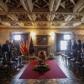 La capilla ardiente del científico Santiago Grisolía en el Palau de la Generalitat, fallecido este jueves a los 99 años.