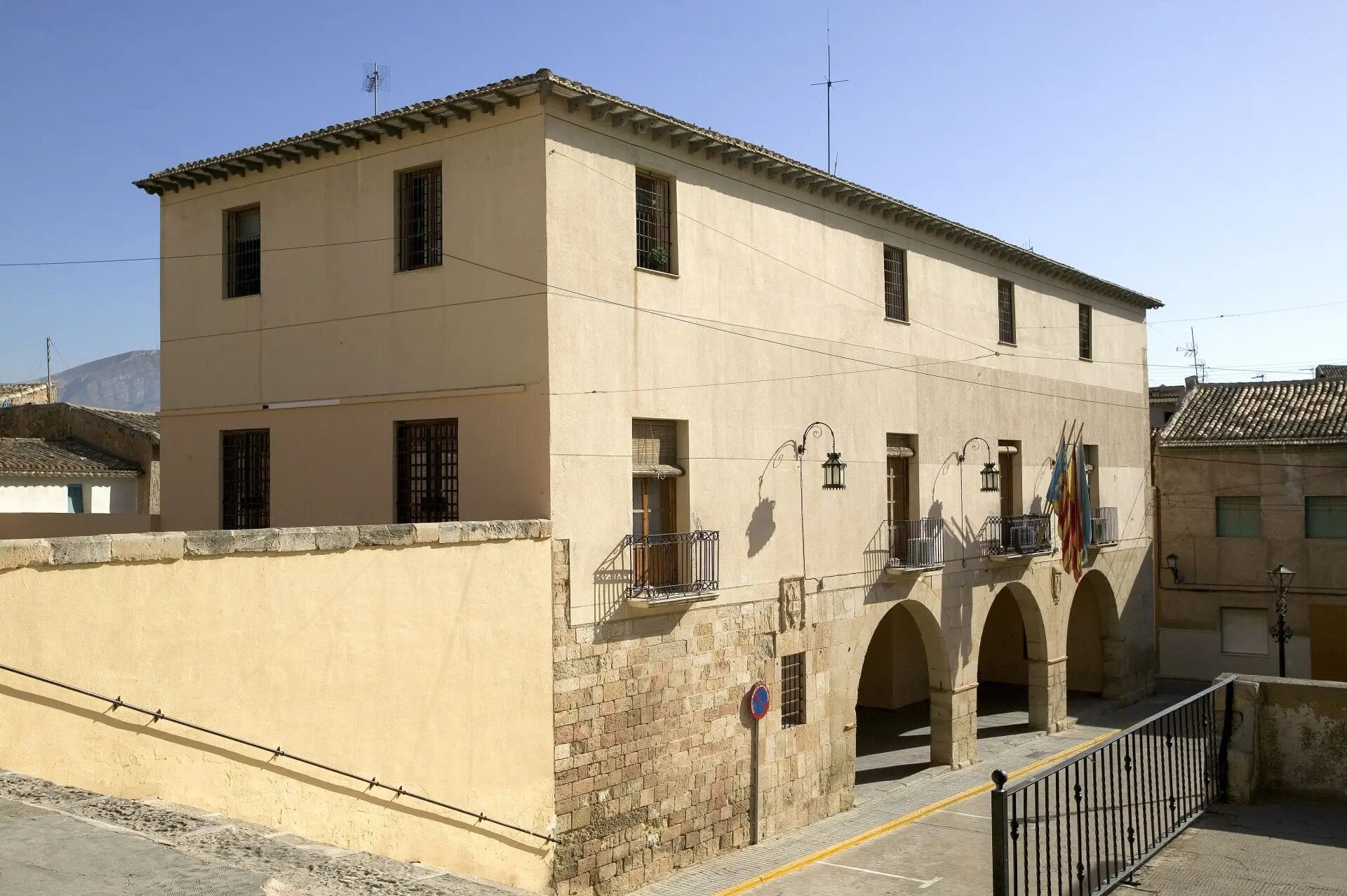 Monforte del Cid celebra las Noches a la Fresca con espectáculos infantiles, monólogos y cine de verano Monforte del Cid celebra las Noches a la Fresca con espectáculos infantiles, monólogos y cine de verano