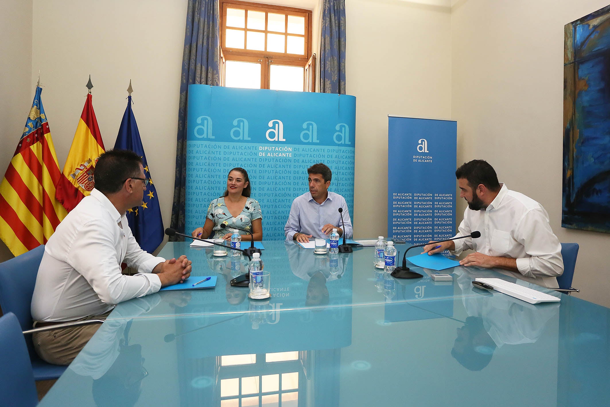 La Diputación de Alicante se sumará a la inversión para convertir Xorret del Catí en un polo de atracción del turismo de interior La Diputación de Alicante se sumará a la inversión para convertir Xorret del Catí en un polo de atracción del turismo de interior