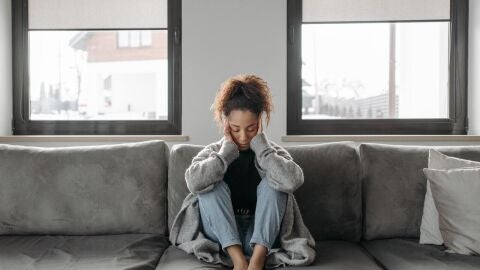 Niebla mental por Covid: qu&eacute; es, s&iacute;ntomas y hasta cu&aacute;ndo dura tras el contagio