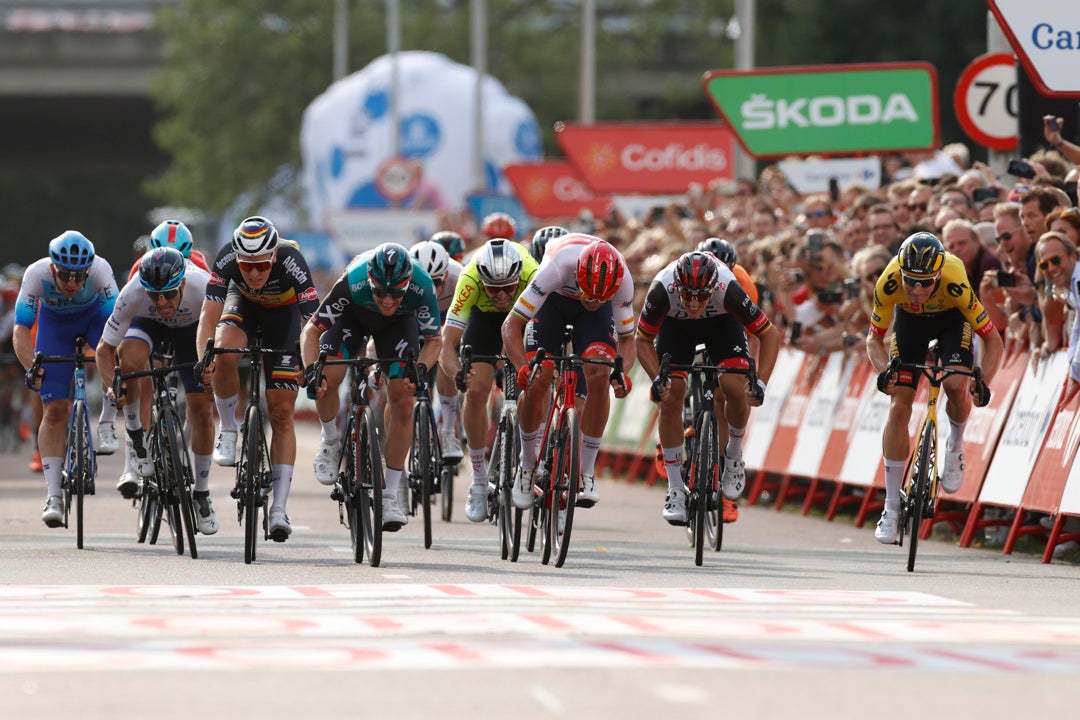 La Vuelta Ciclista a España cortará al tráfico de vehículos en el entorno urbano de Elche La Vuelta Ciclista a España cortará al tráfico de vehículos en el entorno urbano de Elche