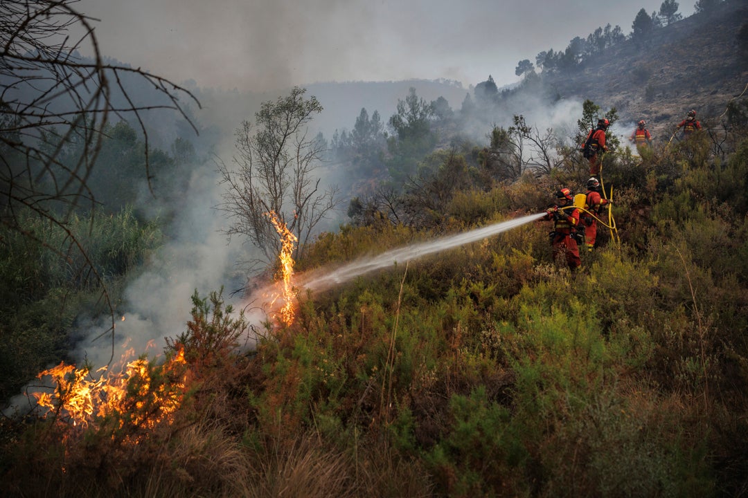 Gaby Collado, bombero forestal nos acerca a su trabajo en incendios como el de Bejís Gaby Collado, bombero forestal nos acerca a su trabajo en incendios como el de Bejís