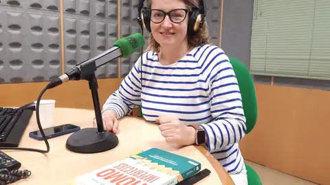 Lorena Bembibre es "Lo en la Nubes" En las nubes con María Martinón-Torres, Jorge Drexler y Ana Ribera