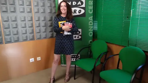 Mercedes Corbillón Las lectura de la maleta en Un alto en el camino