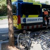 Mueren dos ciclistas tras ser atropellados por un conductor que se ha hado a la fuga en Barcelona 