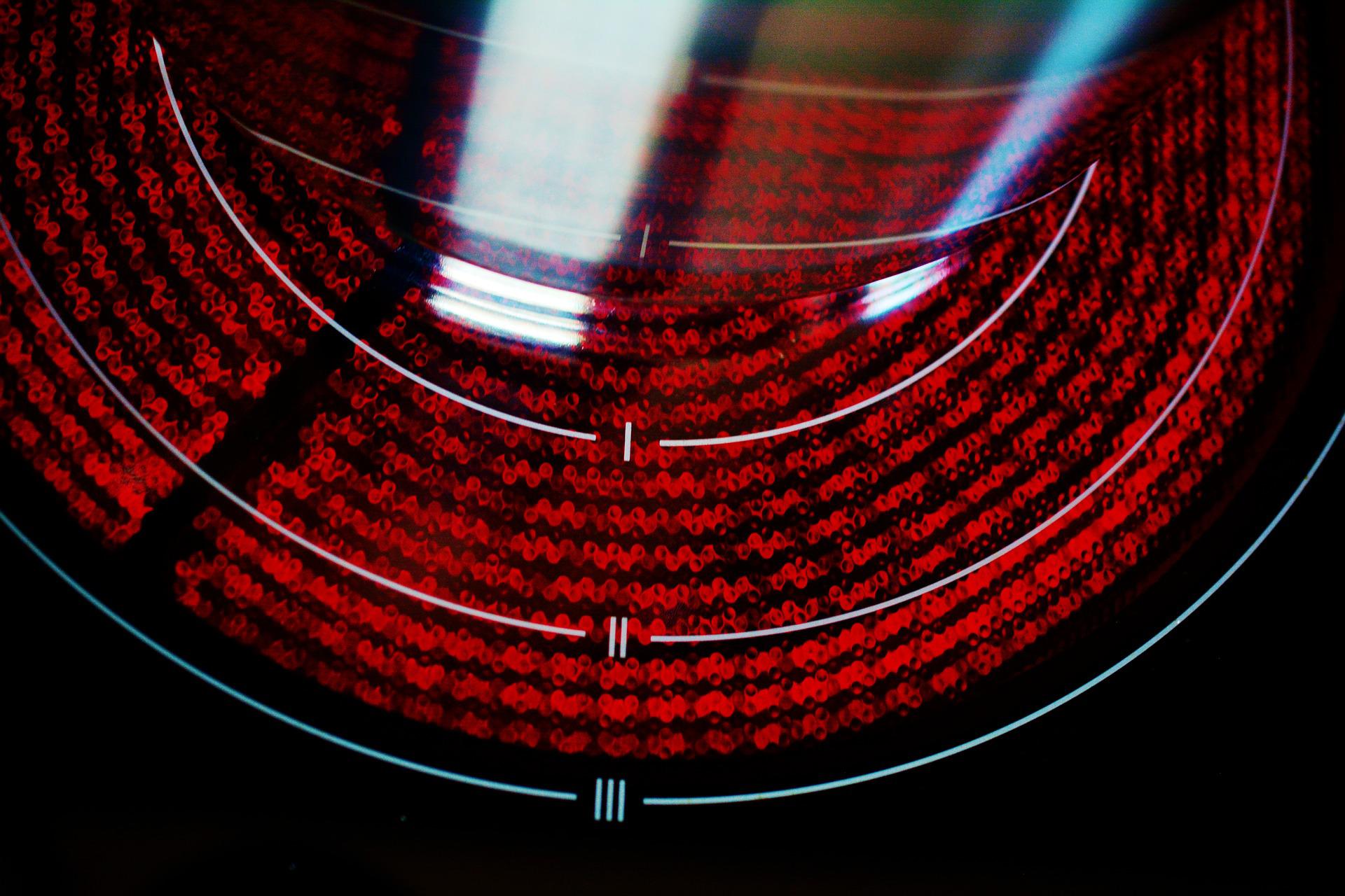 El precio de la luz alcanzará este martes su máximo, 365,33 euros/MWh, desde que comenzó la excepción ibérica El precio de la luz alcanzará este martes su máximo, 365,33 euros/MWh, desde que comenzó la excepción ibérica