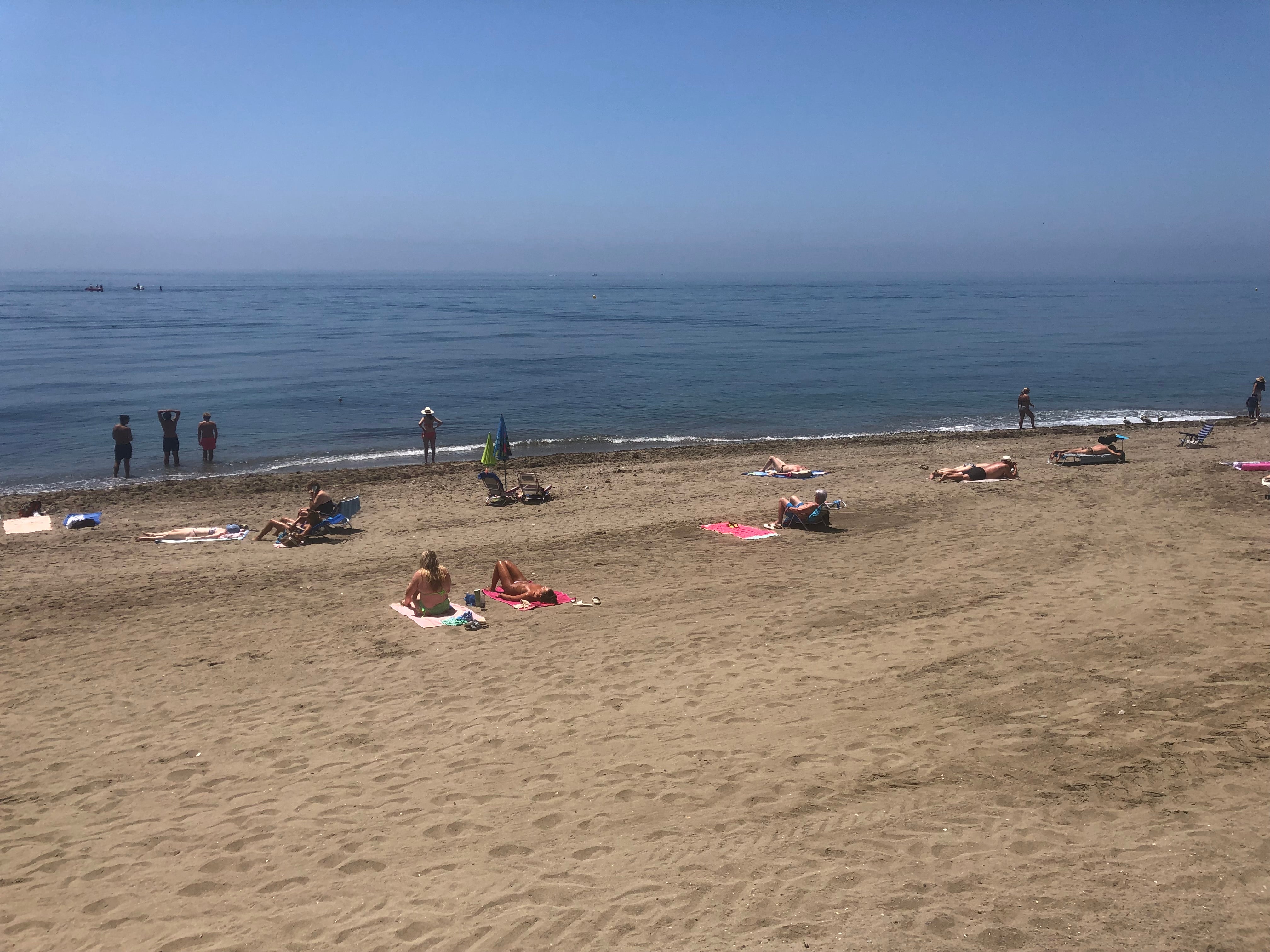 Vicky Martín Lomeña: "los turistas están disfrutando de unas playas seguras, limpias y sostenibles" Vicky Martín Lomeña: "los turistas están disfrutando de unas playas seguras, limpias y sostenibles"