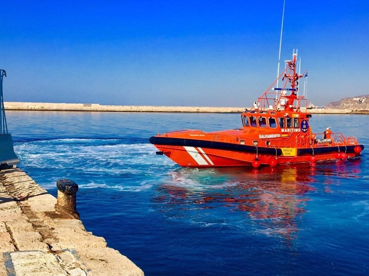 Rescatados 27 migrantes de madrugada en dos pateras cerca de Ibiza y Mallorca Rescatados 27 migrantes de madrugada en dos pateras cerca de Ibiza y Mallorca